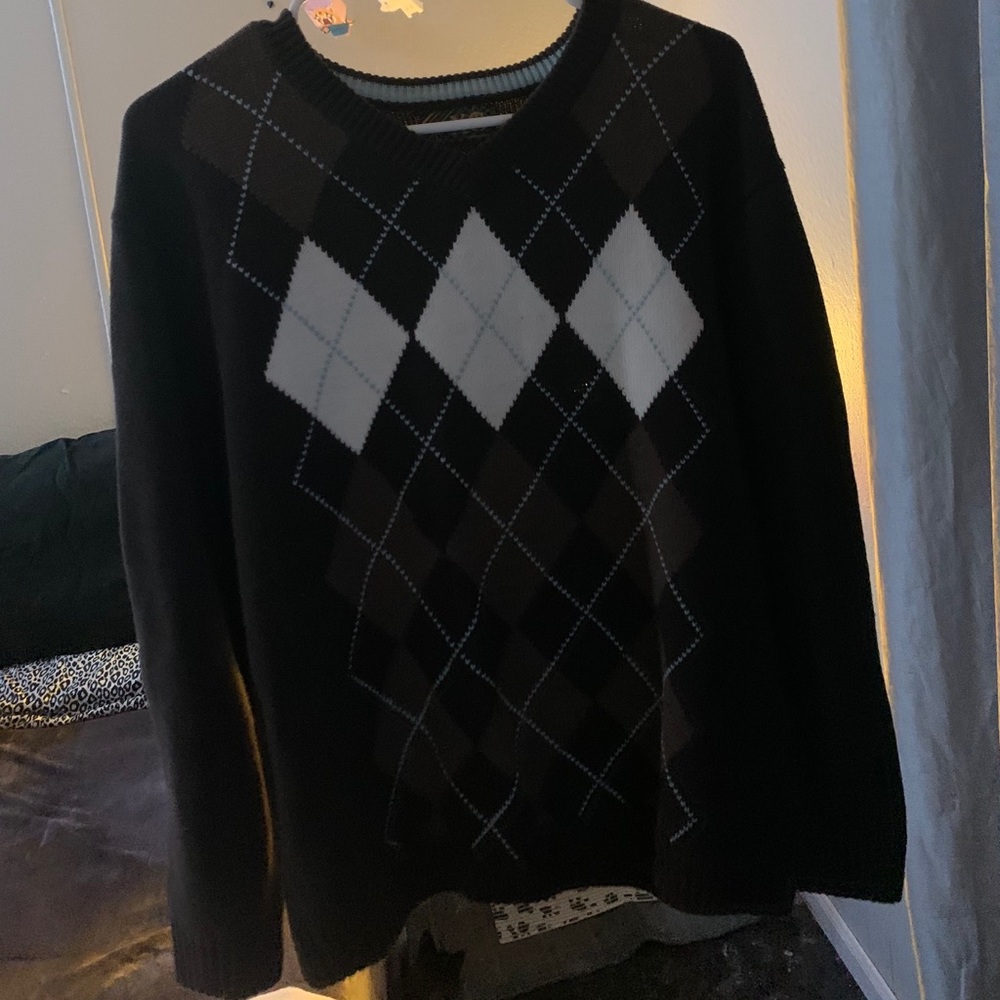 Brown long sleeve argyle sweater